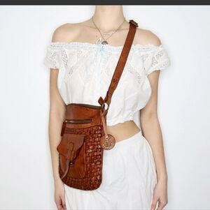 Elegant Tan Crossbody Bag with Woven Design